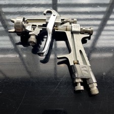 Anest Iwata W200 paint Spray Gun sectioned ex shop display training supernova 