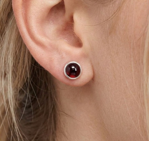 Red garnet stud earrings 925 - red,