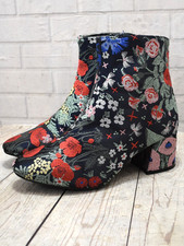 Women's Primark Floral Zip