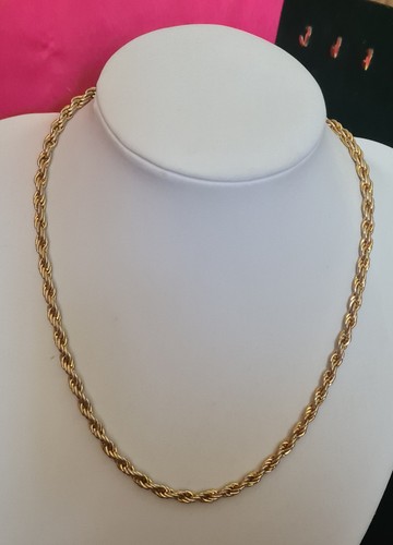 Vintage gold tone thick - tone, rope