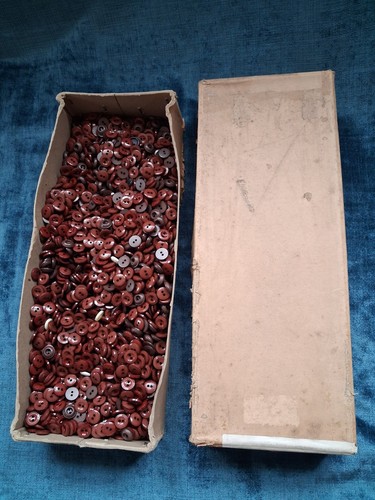 Vintage buttons joblot mixed - buttons,