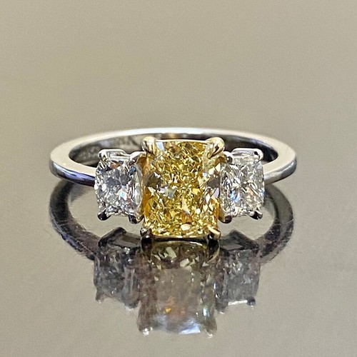 5ct canary yellow - yellow, cushion