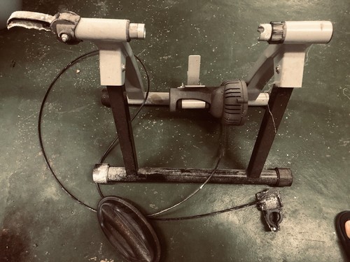 Halford static bike trainner - bike,
