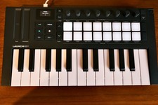 Novation LaunchKey Mini MK4