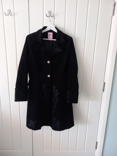 Joe brown fit and flare - brown's,