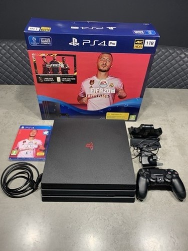 Sony playstation pro - 4,