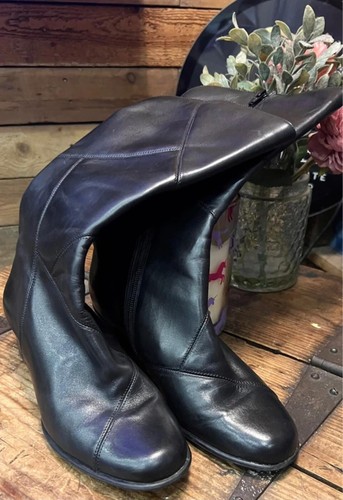 Stunning black leather - stunning,