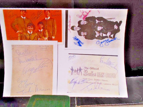 The beatles autographs sheet - the,