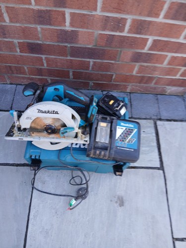 Makita dhs680 18v brushless - 18v,