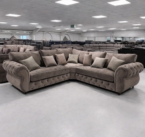 Brand new rio chesterfield - new|,
