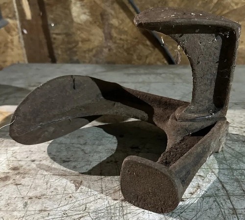 Antique cast iron cobblers - cast,