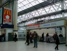 PHOTO  WATERLOO TUBE STATION  LONDON UNDERGROUND STATION LOCATED AT WATERLOO RAI