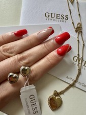 Guess fine heart necklace and