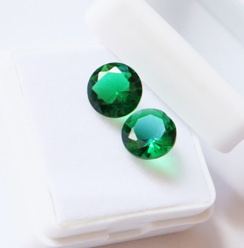 Natural green emerald pair - natural,