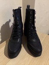 Womens DKNY Boots Size 7.5