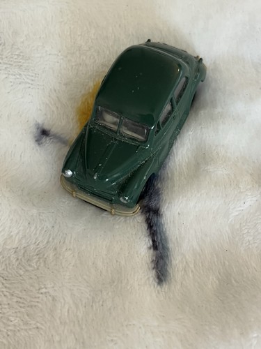 Corgi morris minor die cast - morris,
