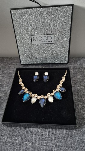 Gorgeous necklace with - necklace,