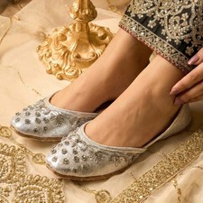 Womens Handmade Jutti