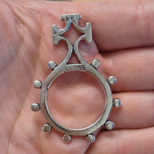 Vintage solid silver lourdes - solid,