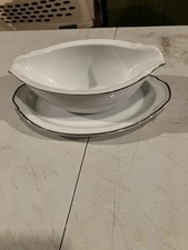 Fashion Manor Fine China