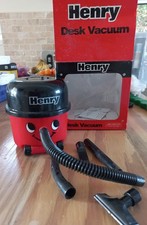 Henry Desk Vacuum