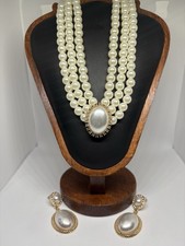 Ladies Vintage Style Faux Pearl Necklace with Matching Earrings