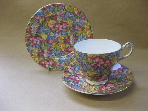 Vintage pretty floral - pretty, chintz