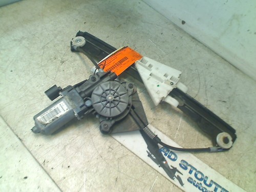 Rear glass lift mechanism - rear,