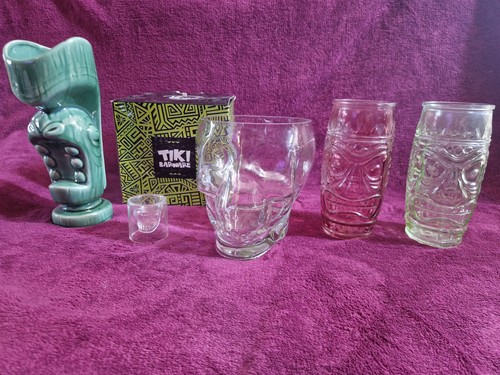 Tiki barware skull cocktail - barware,