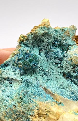 Langite brochantite bedford - langite,