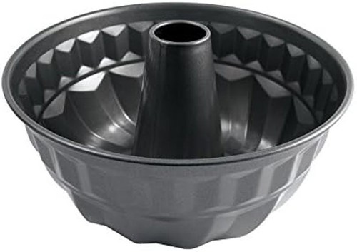 Bundt form shaped cake - shaped,