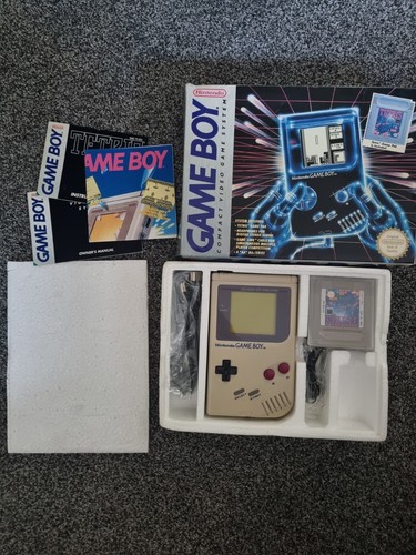 Nintendo game boy dmg boxed - game,
