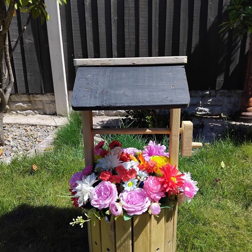 Lovely wooden wishing - lovely, well