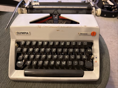 Vintage olympia 1970 - vintage, 1970’s
