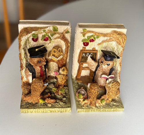 Vintage resin bookend - bookend, owls