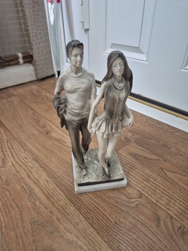 Vintage ador lovers resin - vintage,