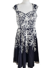 BNWT TAPEWORK LACE