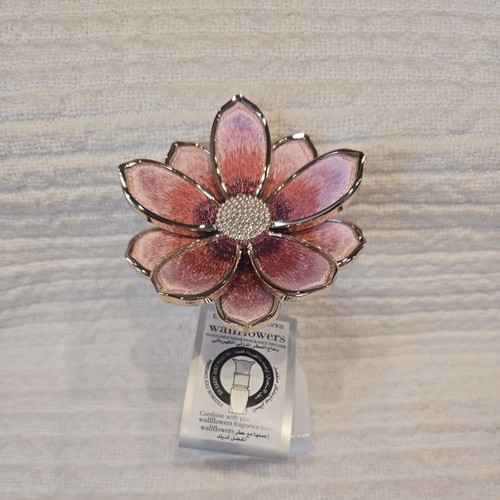 Bath and body works embroidery - bath,