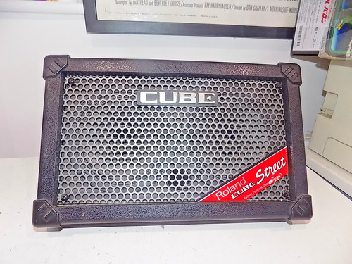 Roland cube street battery - cube,