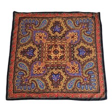 Tie Rack Art of The Scarf