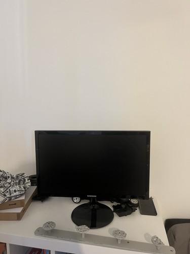 Samsung led widescreen pc - widescreen,
