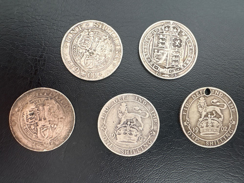 One shilling coins - x5,