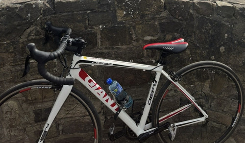 Giant road bike 700c - bike,