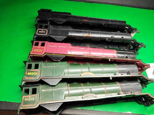 Mixed lot tri - mixed, (five)
