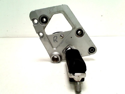 Foot rest front right suzuki - rest,
