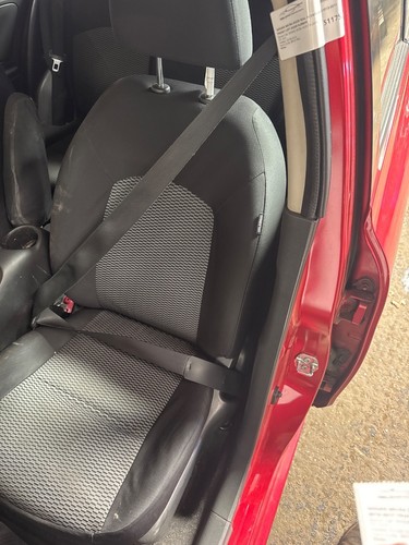 Nissan micra seat belt - seat,