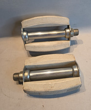 WECO WHITE RUBBER BLOCK PEDALS