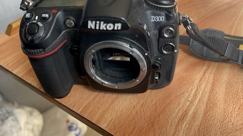 Nikon d300 digital slr camera - digital,