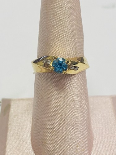 Blue topaz 14k - blue,