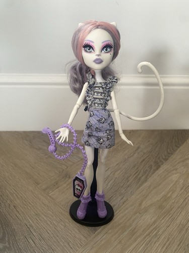 Rare monster high ghoul - monster,